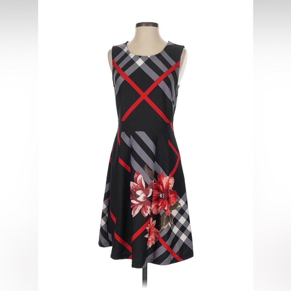 Venus black plaid and floral sleeveless fit and flare dress, small